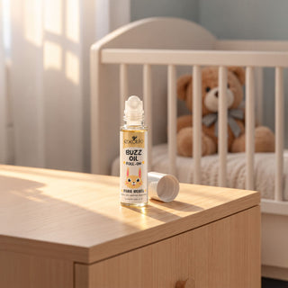 Baby Buzz Oil roll-on junto a la cuna del bebé | Exotik Nat