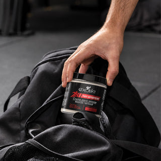 Crema para Masaje Muscular y Articular 200ml guardada en la maleta del gimnasio | Exotik Nat