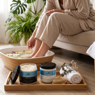 Ritual de pedicure en casa con el Duopack Pedicure: baño de pies, sales y crema | Exotik Nat